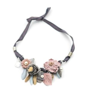 Lantisor elemente florale