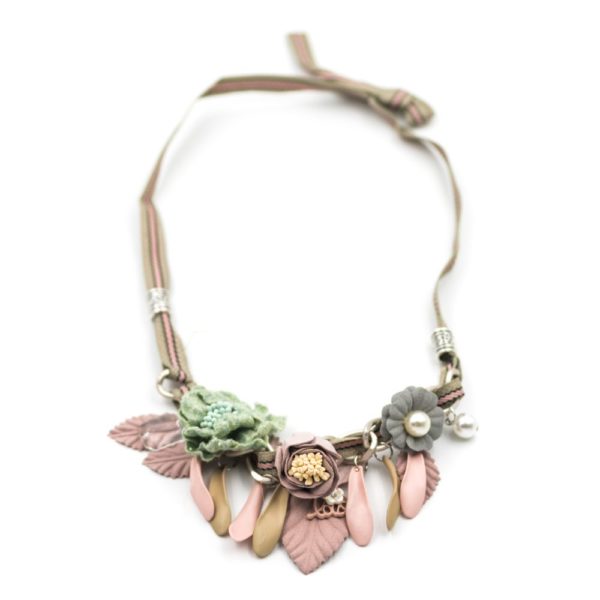 colier floral